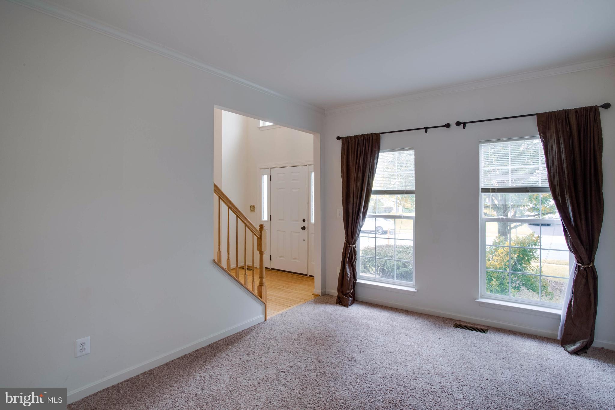 HAMPTON OAKS - Residential