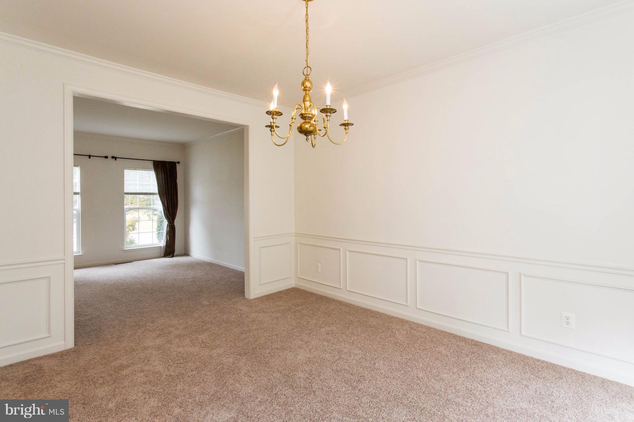 HAMPTON OAKS - Residential