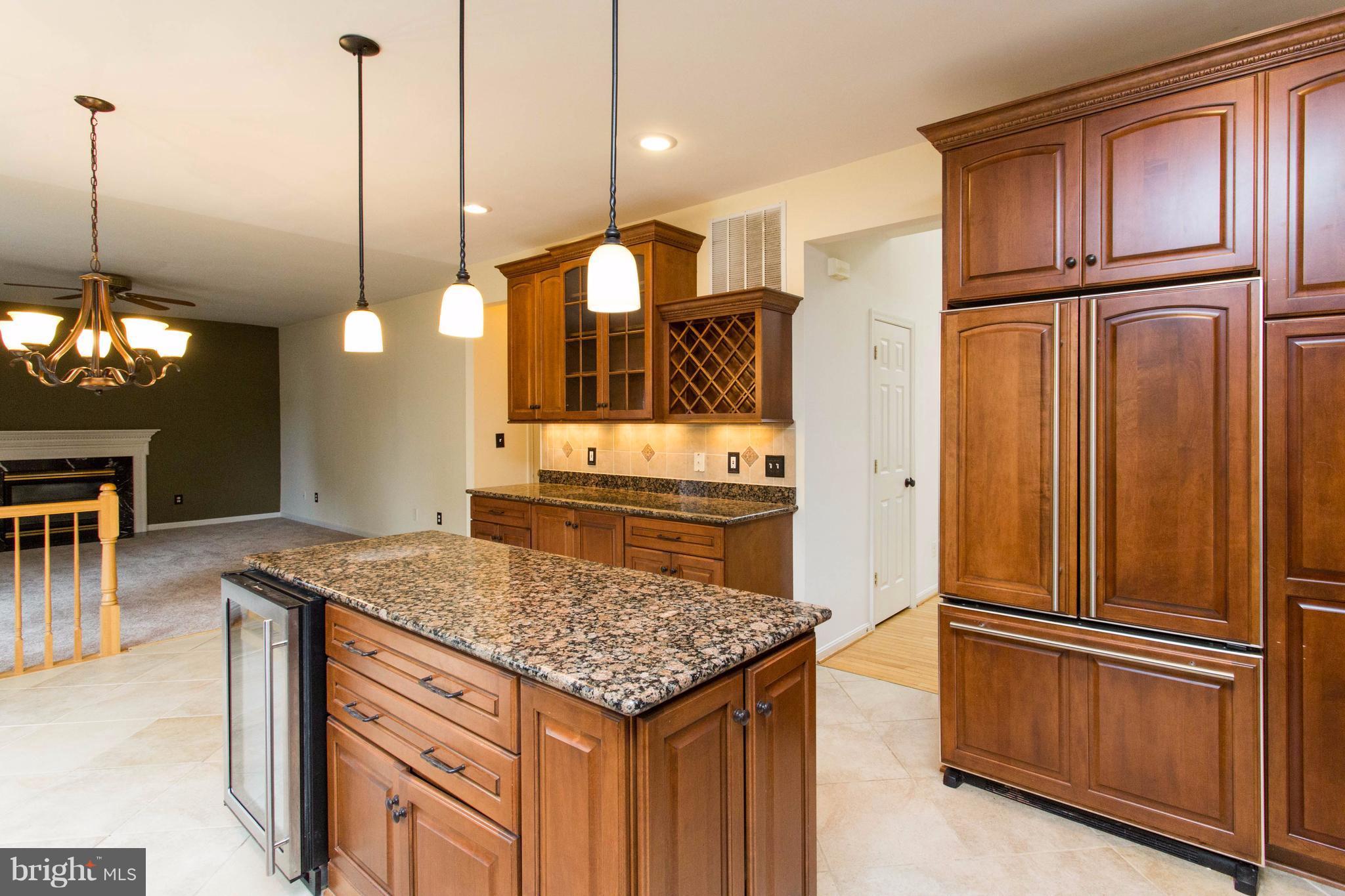 HAMPTON OAKS - Residential