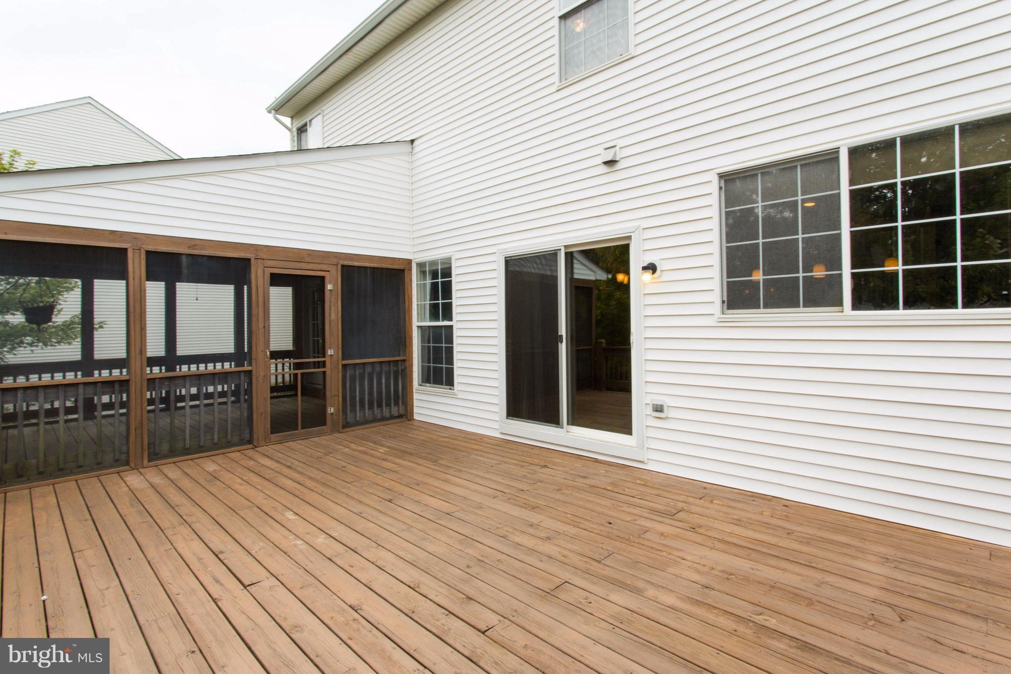 HAMPTON OAKS - Residential