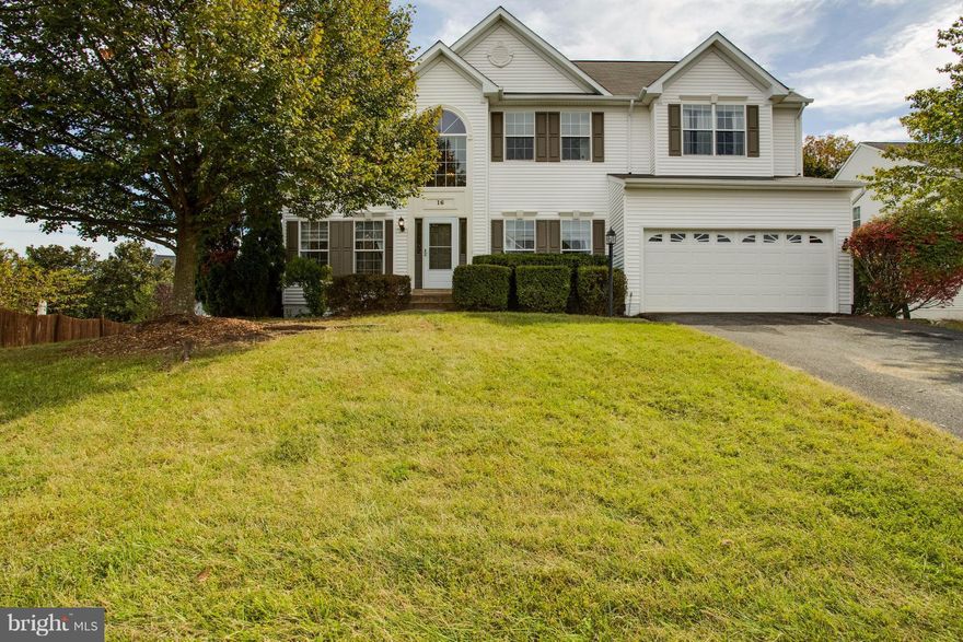 MOVE-IN-READY!  Fresh paint and new carpet throughout.  Updated gourmet kitchen w/ granite counter tops, SS appliances, center island w/ wine fridge and gorgeous cherry cabinetry.   Huge deck with screened in porch.  Spacious master suite w/ newly remodeled luxurious master bath.  Amenity-filled Hampton Oaks has easy access to 95, commuter lots, shopping, schools and Quantico.  NEW ROOF IN 2017.