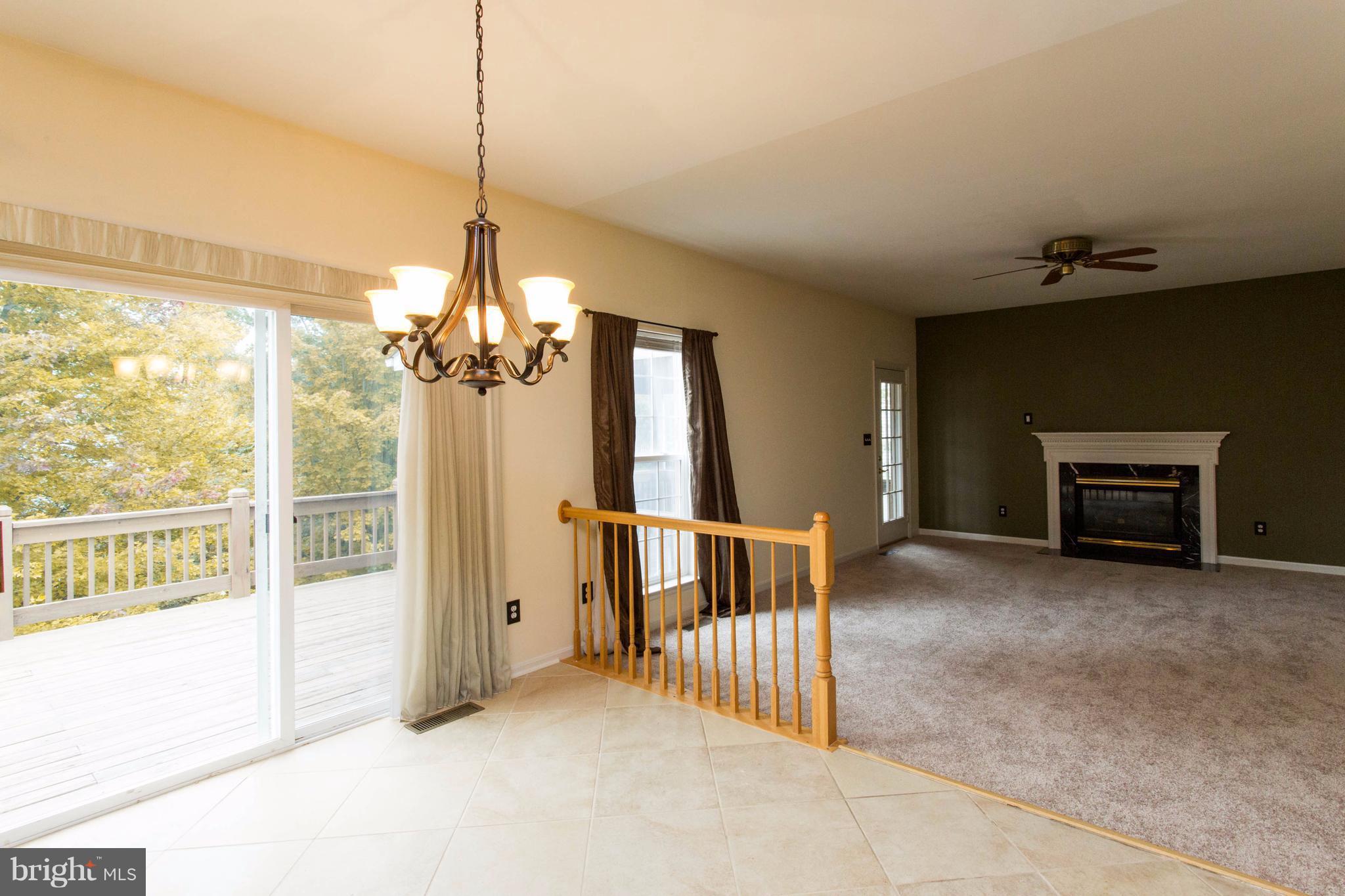 HAMPTON OAKS - Residential