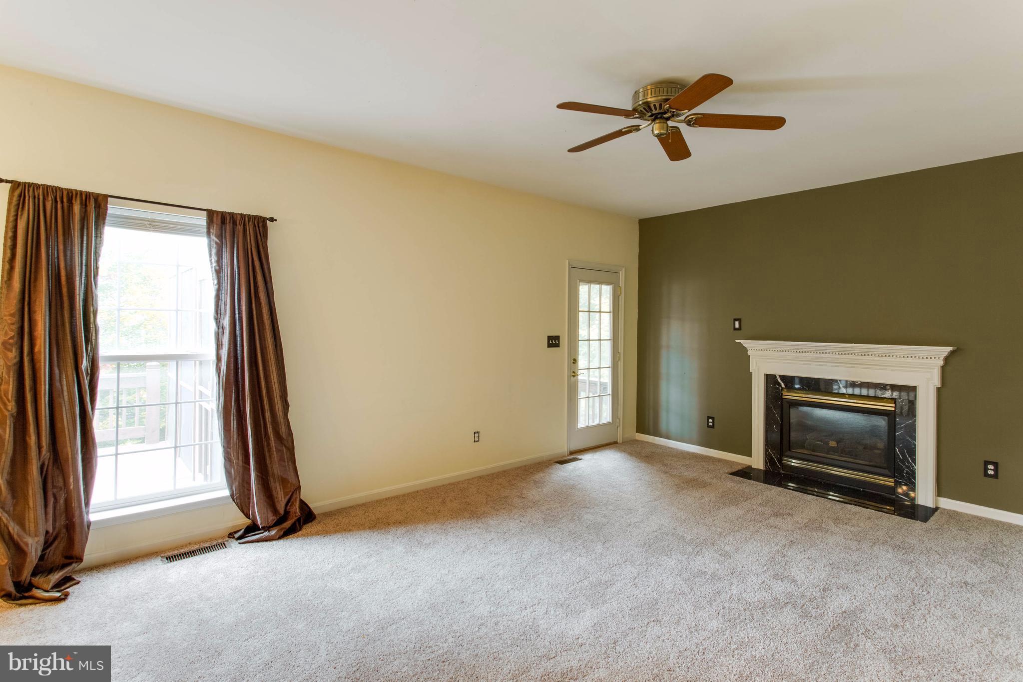 HAMPTON OAKS - Residential