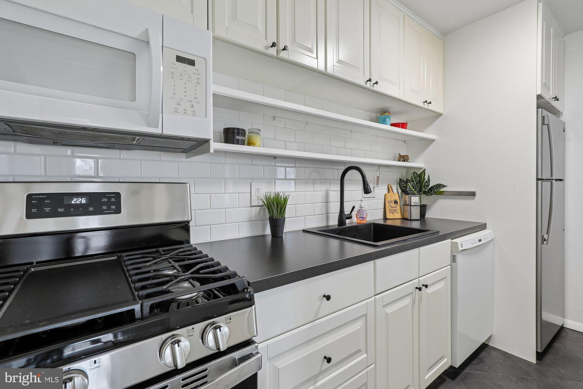 8000 LE HAVRE PLACE 13