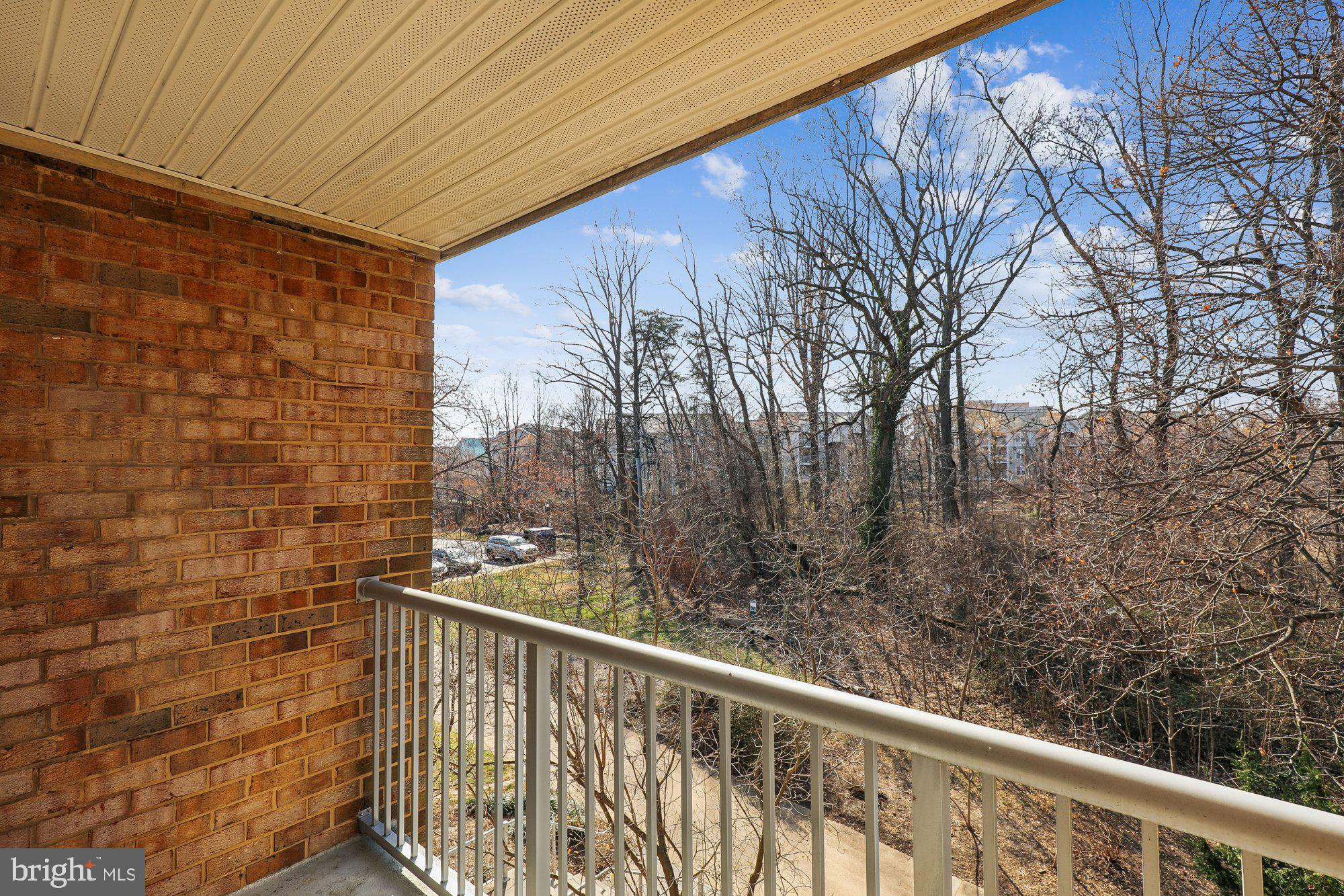 YORKTOWNE SQUARE - Residential