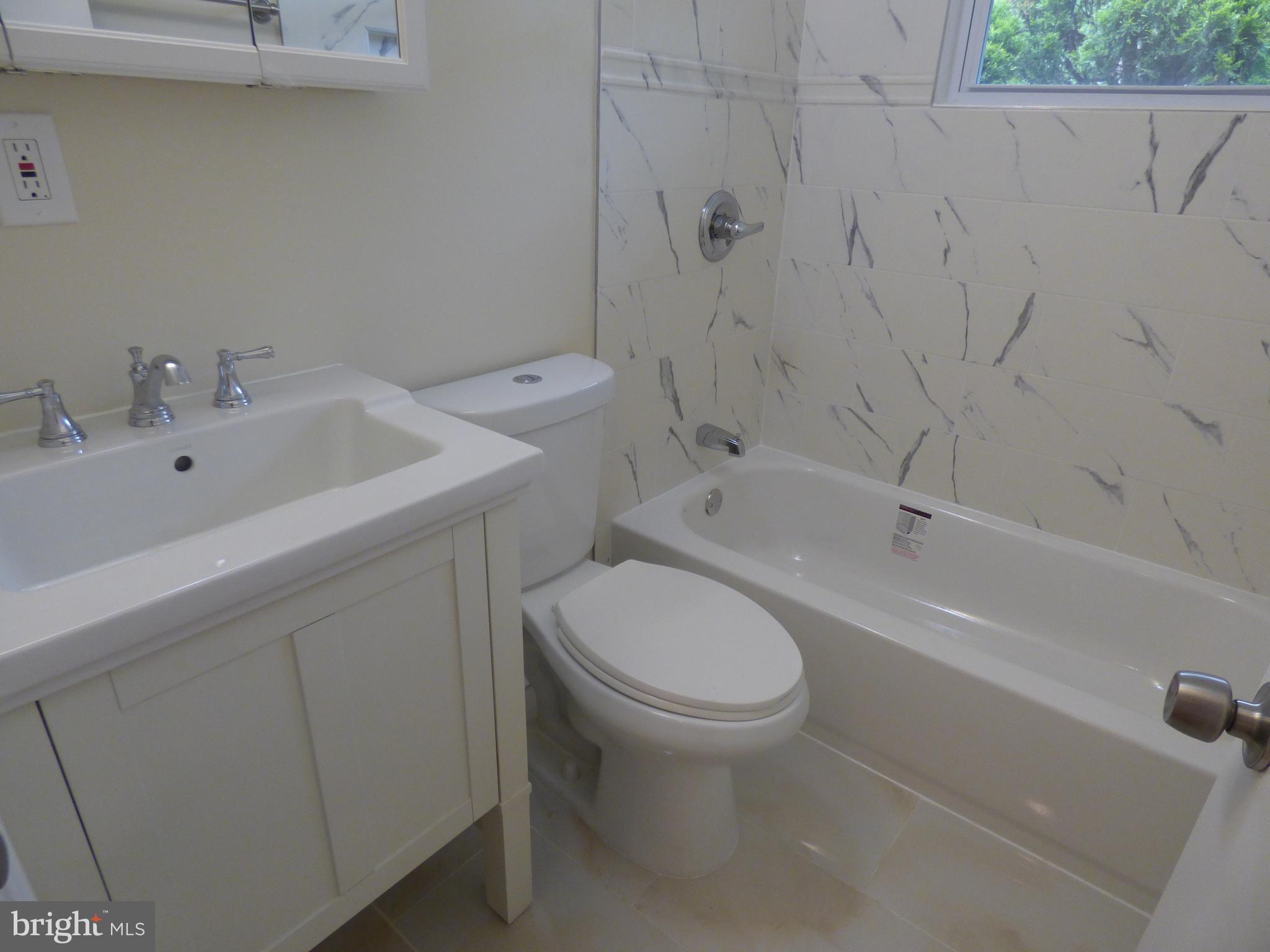 EDSALL PARK - Residential