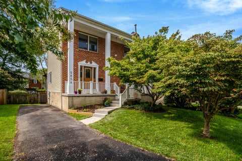 Photo of 5854 26th Street N, ARLINGTON, VA 22207 (MLS # VAAR2078060)
