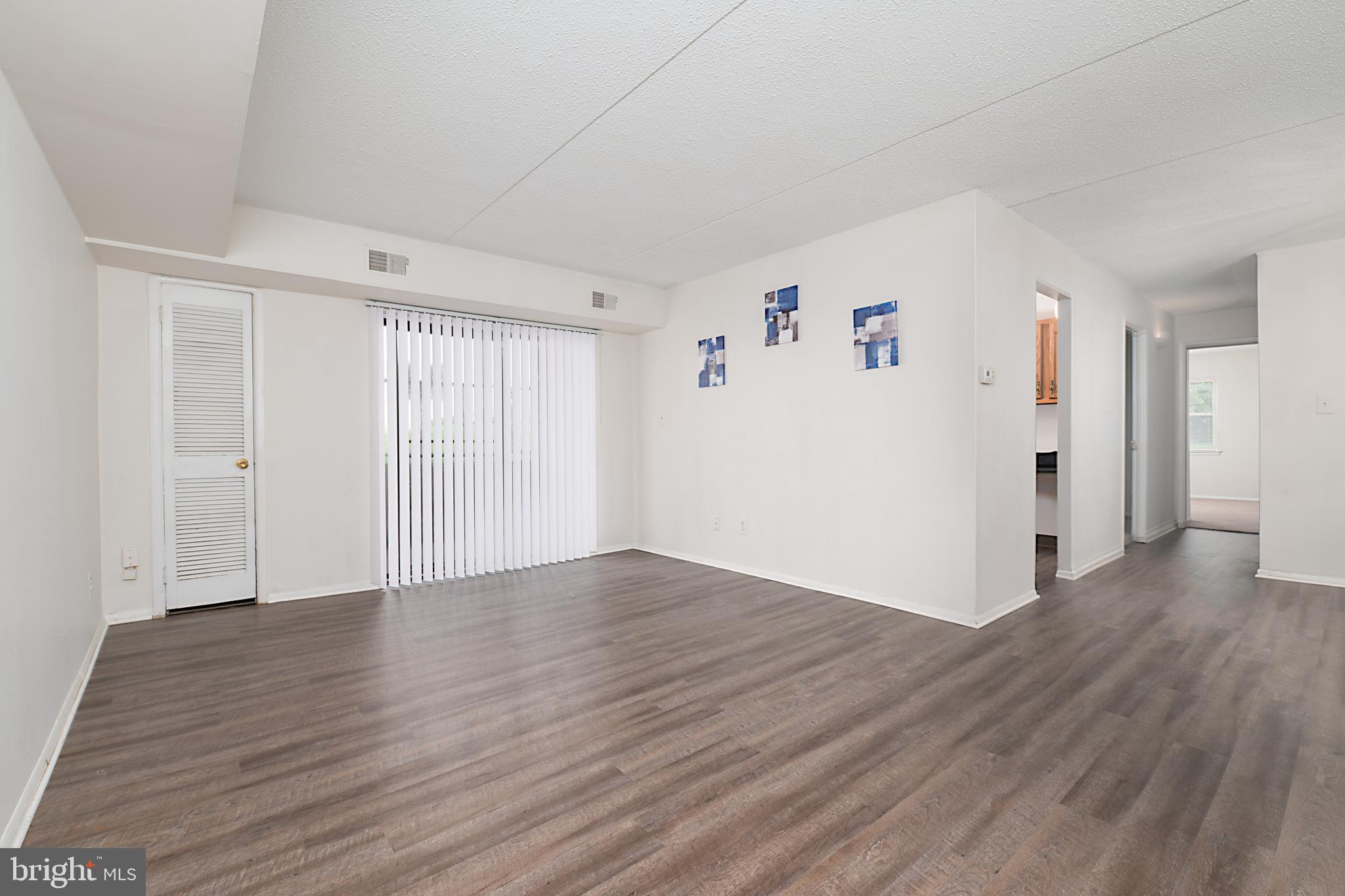 812 GOVERNOR CIRCLE 812
