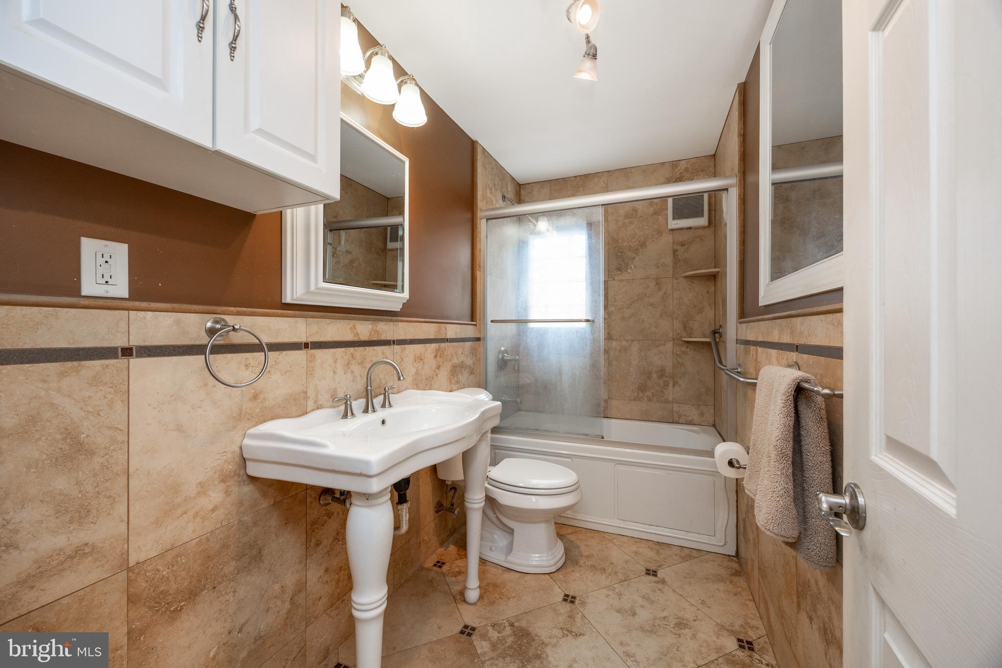 WHITEMARSH VILLAGE - Residential