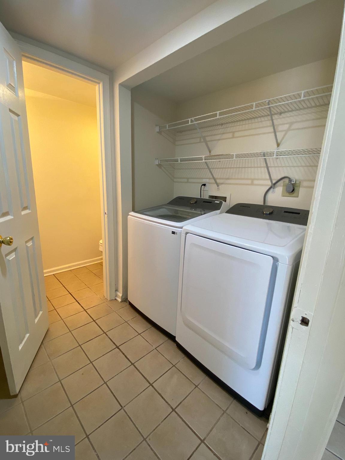 GEORGETOWN SQUARE - Residential Lease