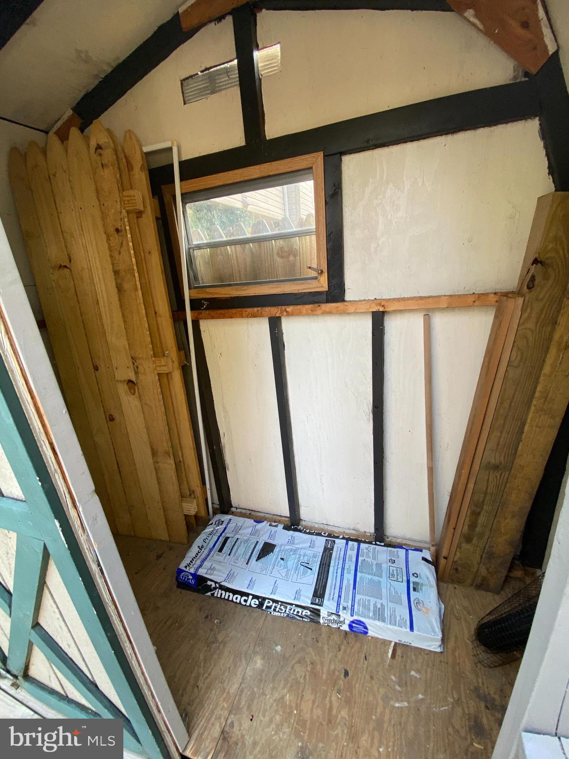 GEORGETOWN SQUARE - Residential Lease