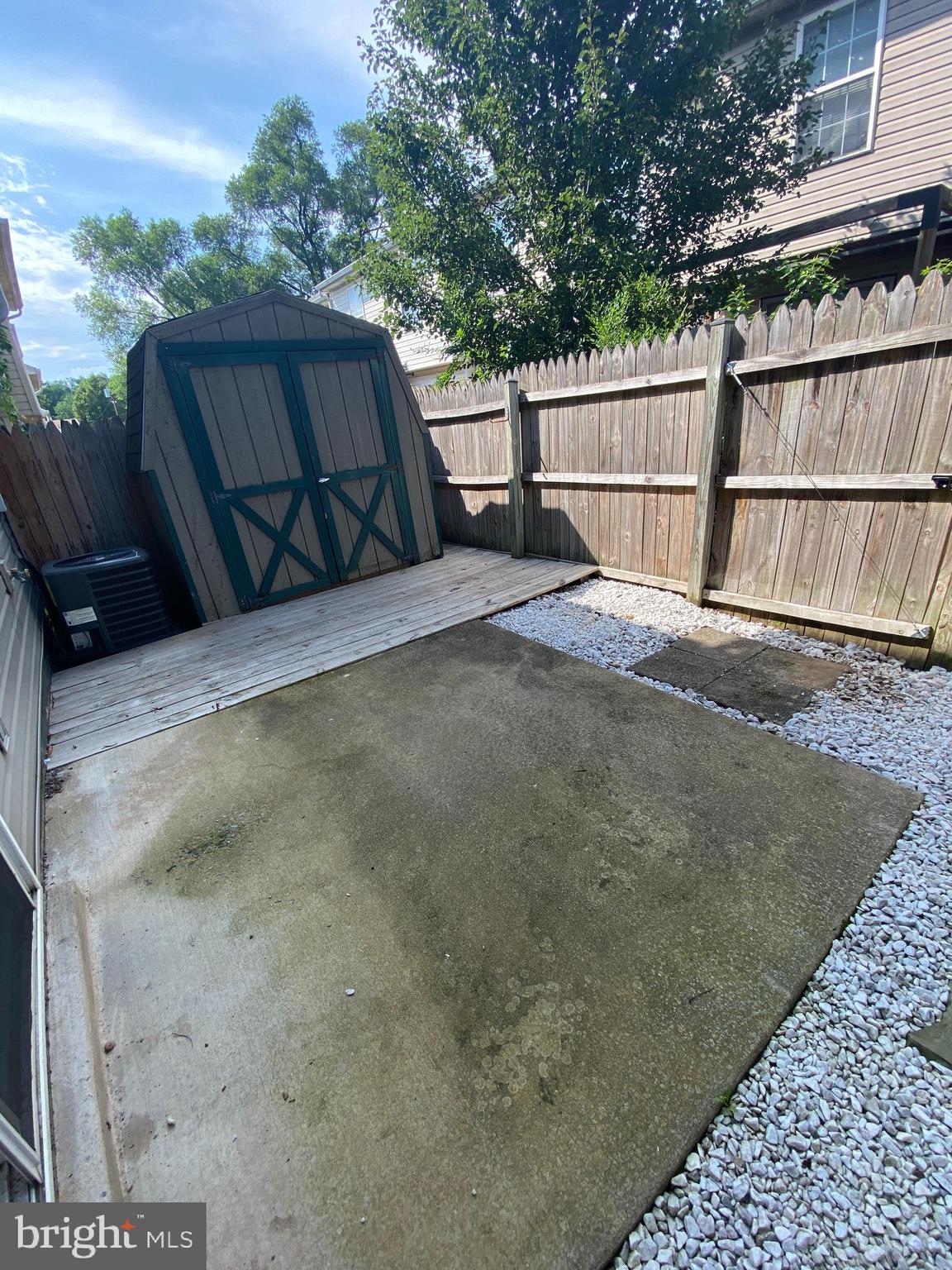 GEORGETOWN SQUARE - Residential Lease