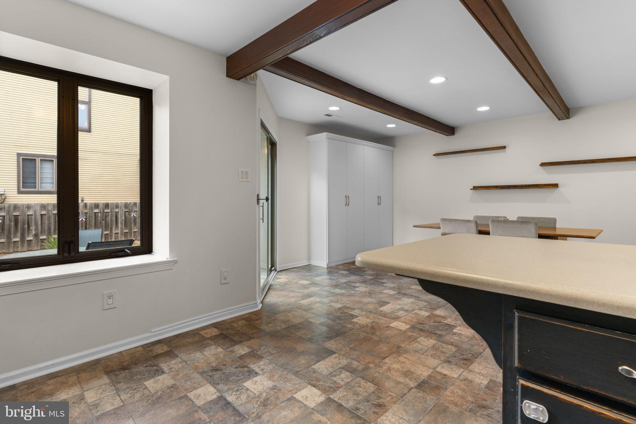 HEADLEY TRACE - Residential