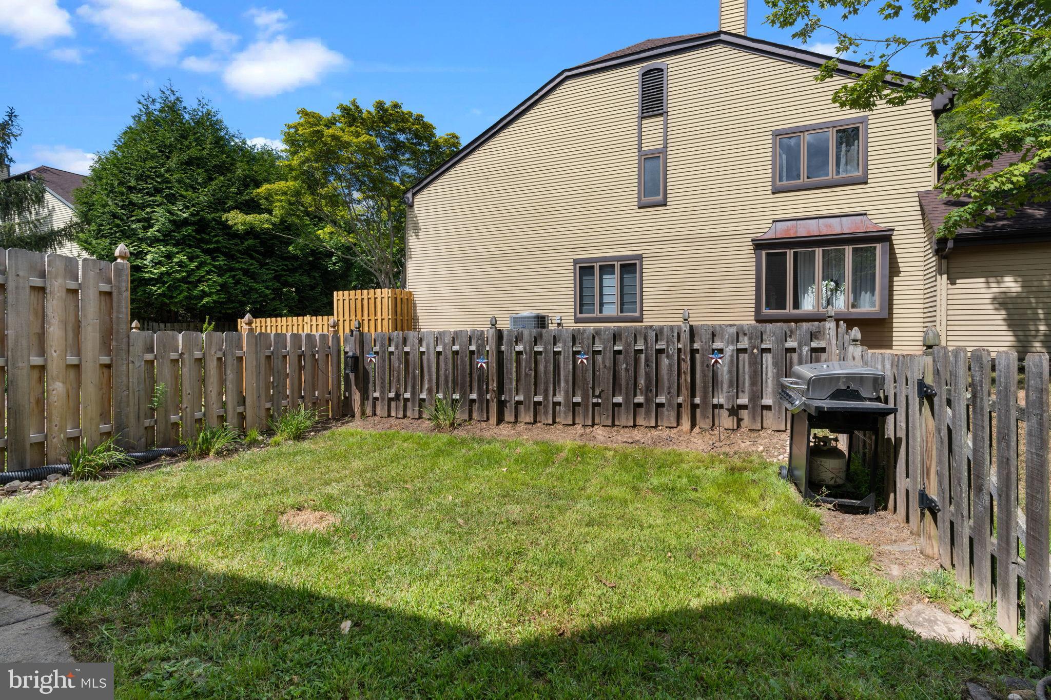 HEADLEY TRACE - Residential