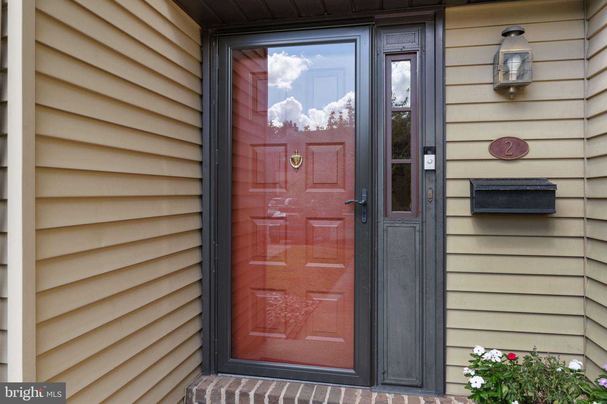 2 FARMINGTON PLACE