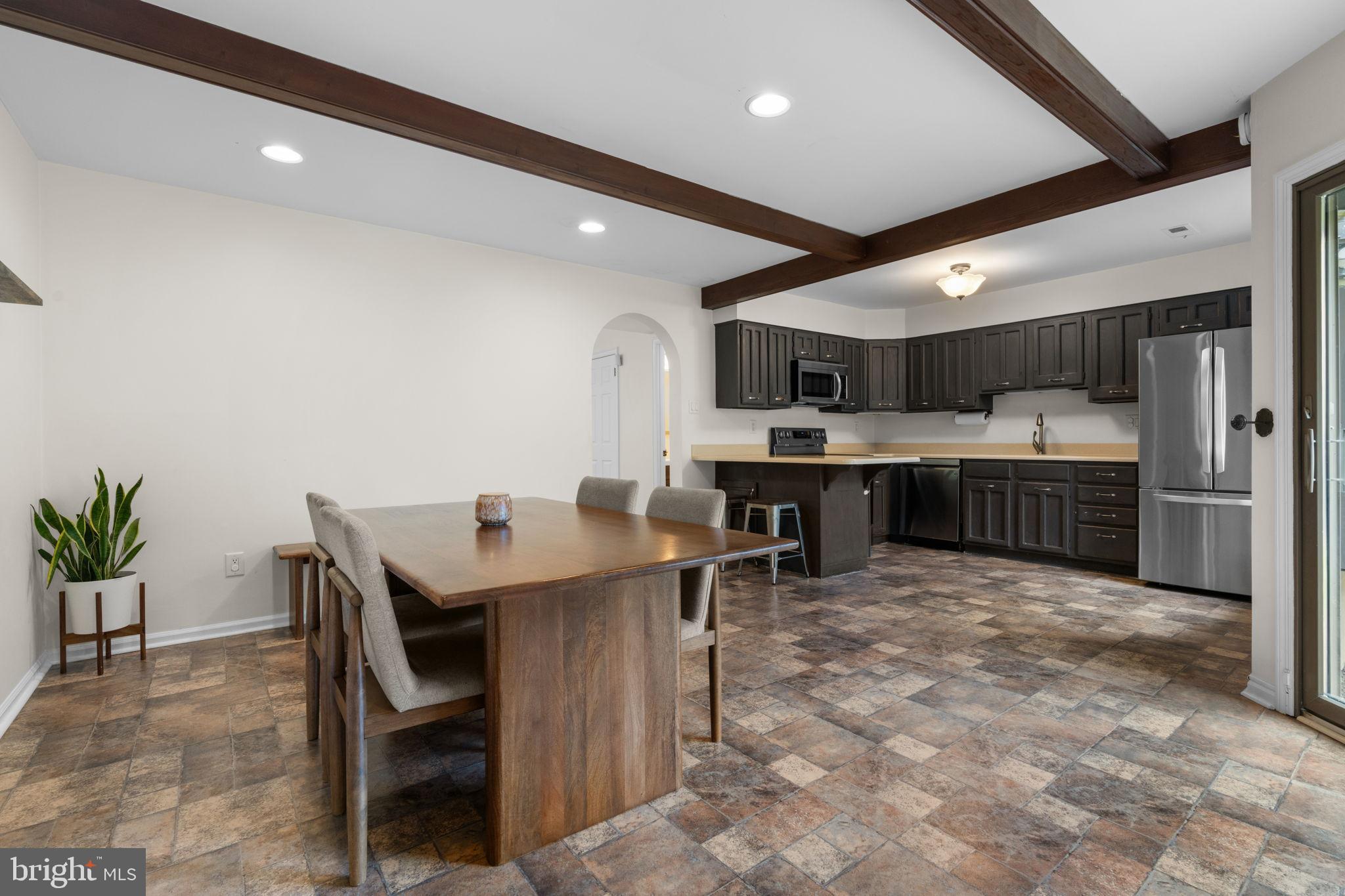 HEADLEY TRACE - Residential