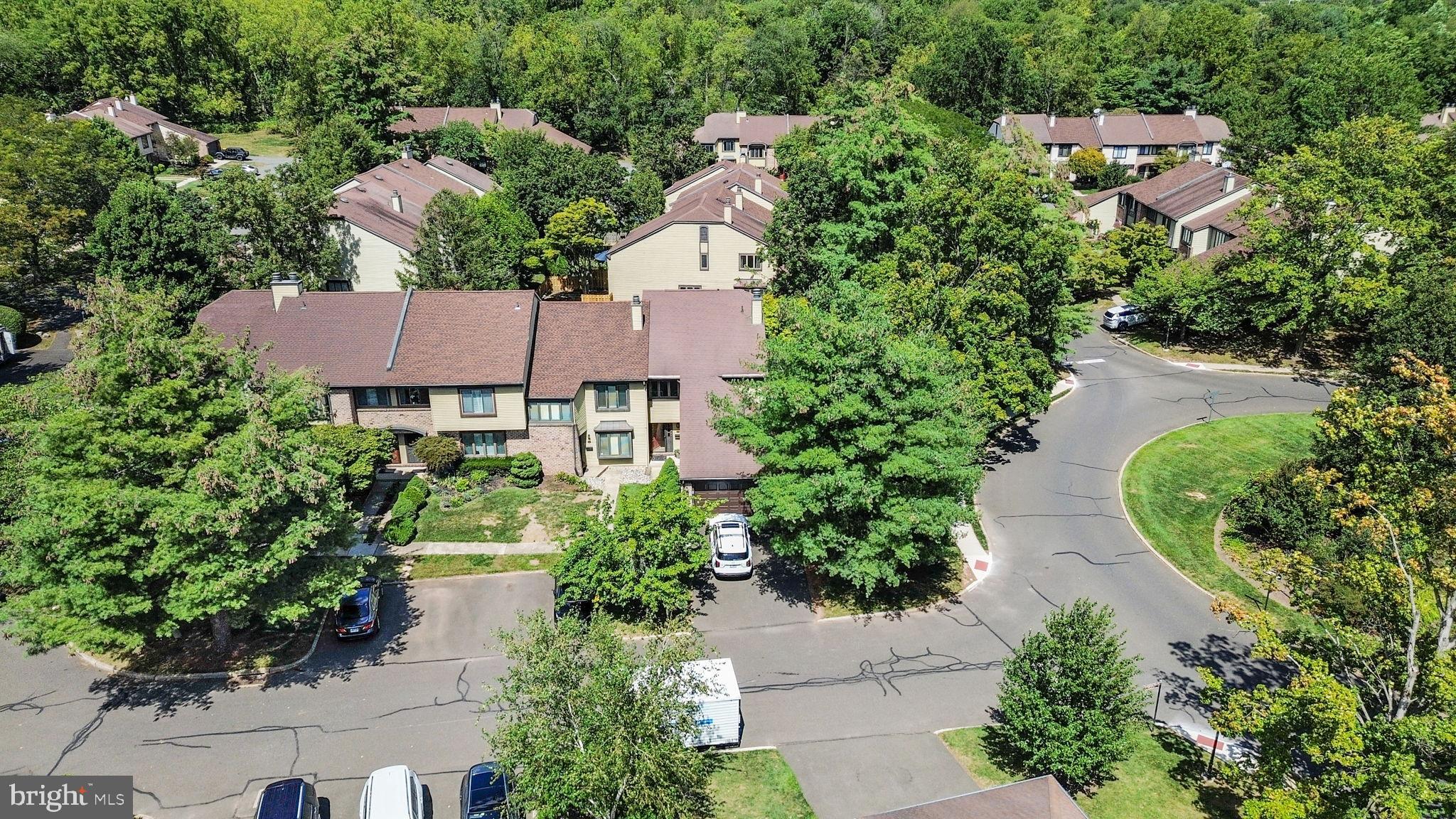 HEADLEY TRACE - Residential