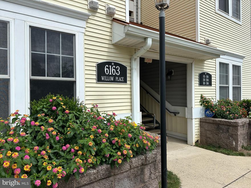 TOP FLOOR unit backing to open area.  Open concept with 9' ceilings.  Freshly painted.  Beautiful chef style kitchen with 42" cabinets and granite counters.  Large pantry.  Breakfast bar.  Living and dining room with new LVP flooring.  Family room has a sliding glass door that leads to the private balcony.  Primary bedroom with cathedral ceilings and 2 closets with garden/lawn views.  Secondary bedroom with large walk-in closet.  Both bedrooms have new carpet.  Shared hall bath with tub/shower.  Laundry in unit.  Pets on a case-by-case basis.