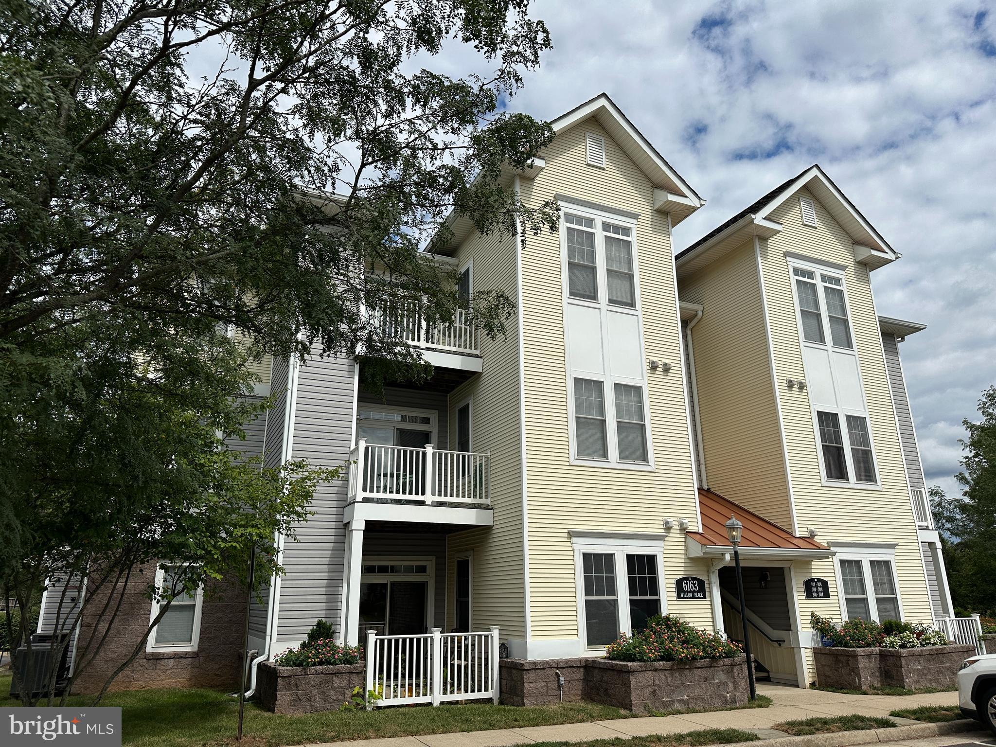 WAVERLY STATION - Residential Lease