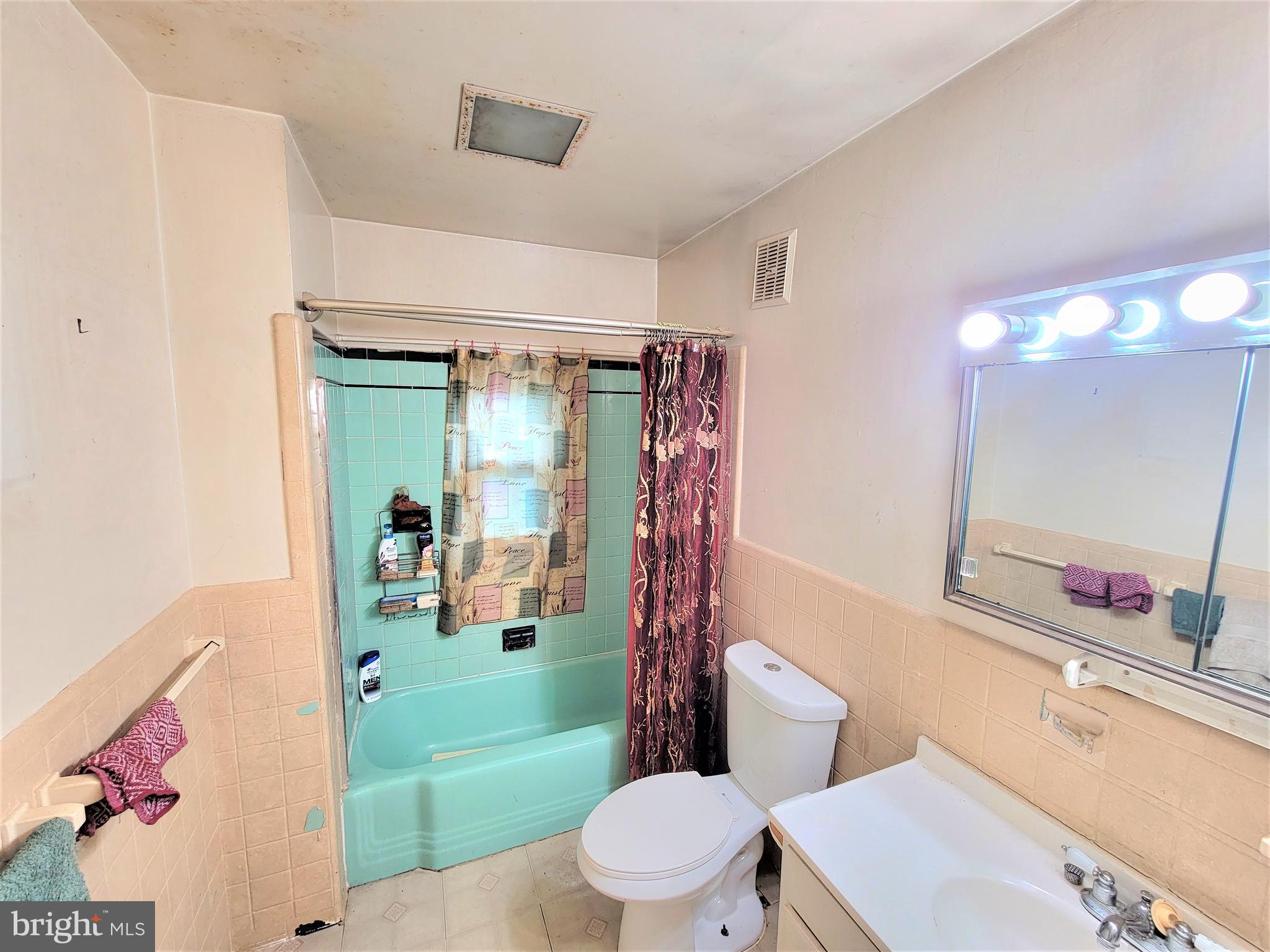 PHELPS 2ND ADDN TO FORESTVILLE - Residential