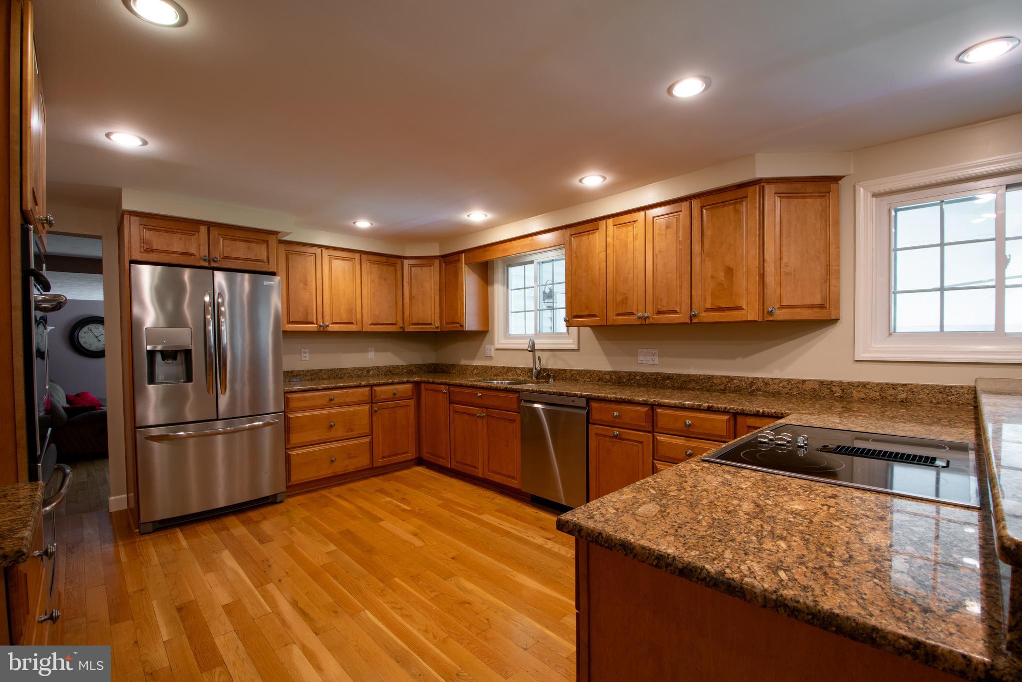 303 W RIDING DRIVE