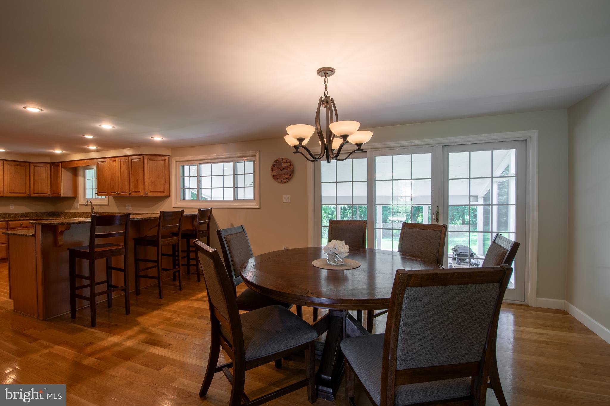 303 W RIDING DRIVE