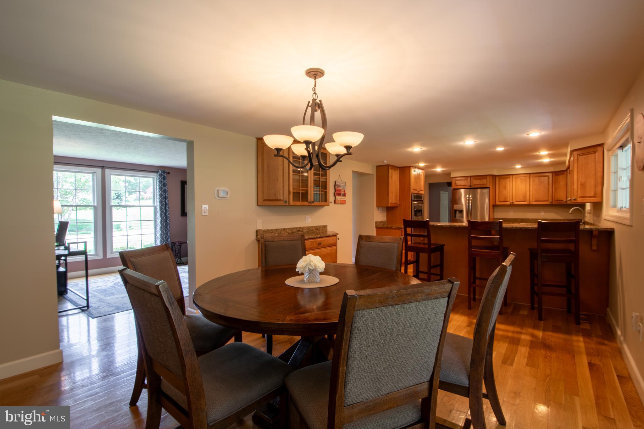 303 W RIDING DRIVE