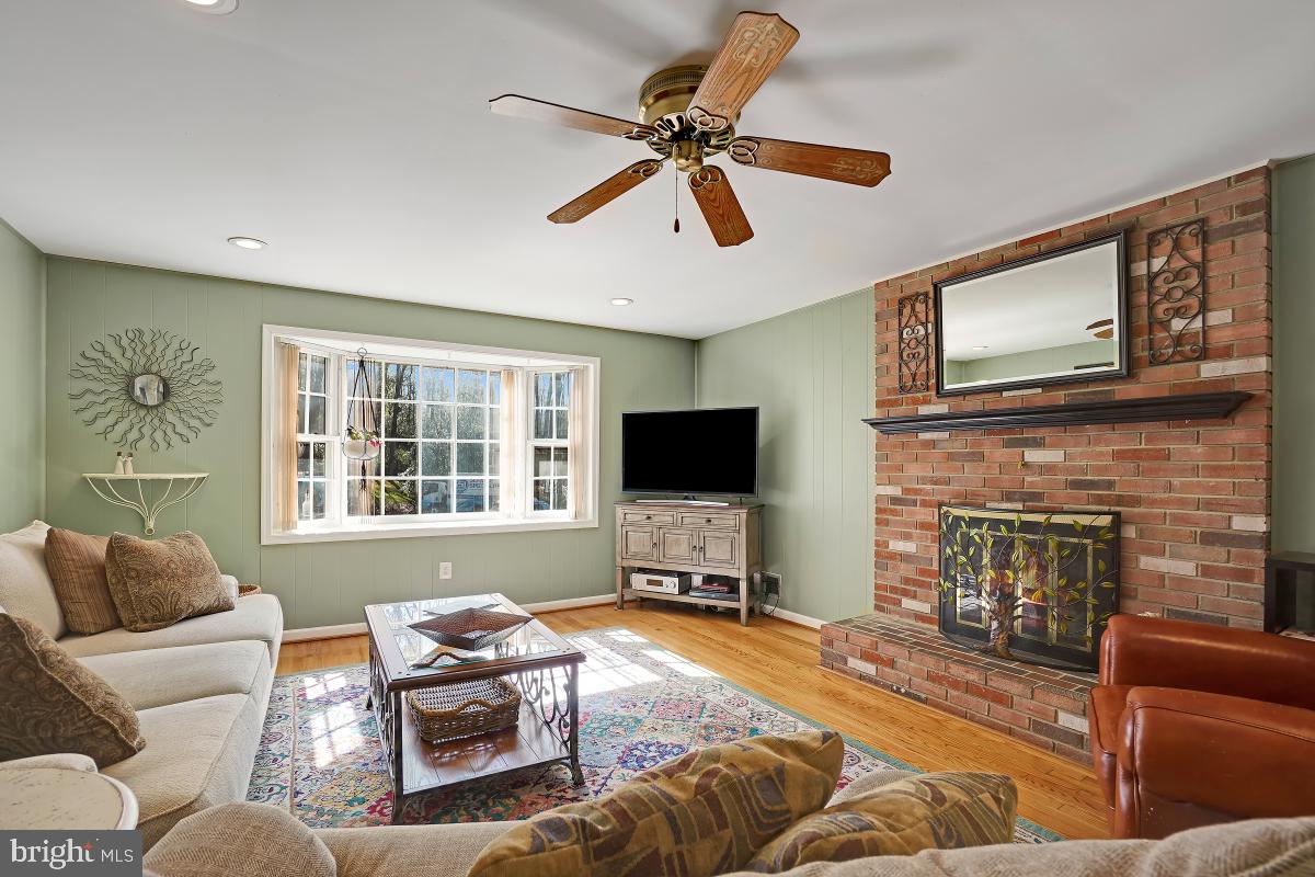 RESTON - Residential