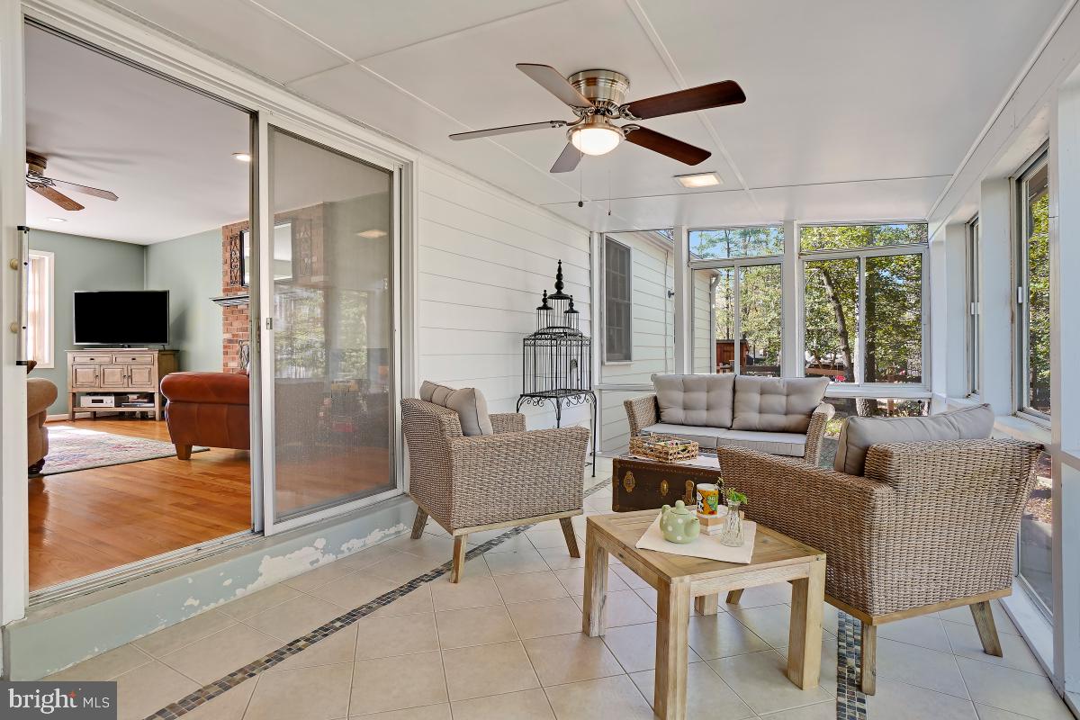 RESTON - Residential