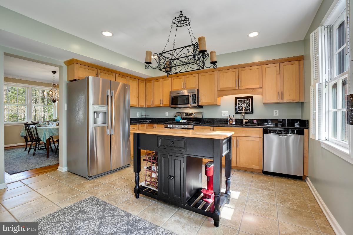 RESTON - Residential