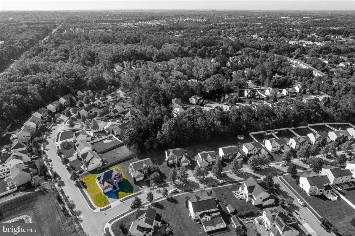 SHAMROCK MANOR - Residential