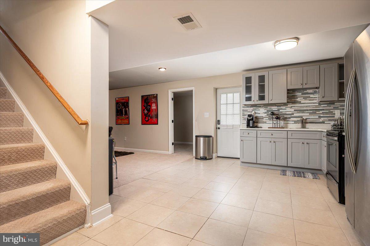 SHAMROCK MANOR - Residential