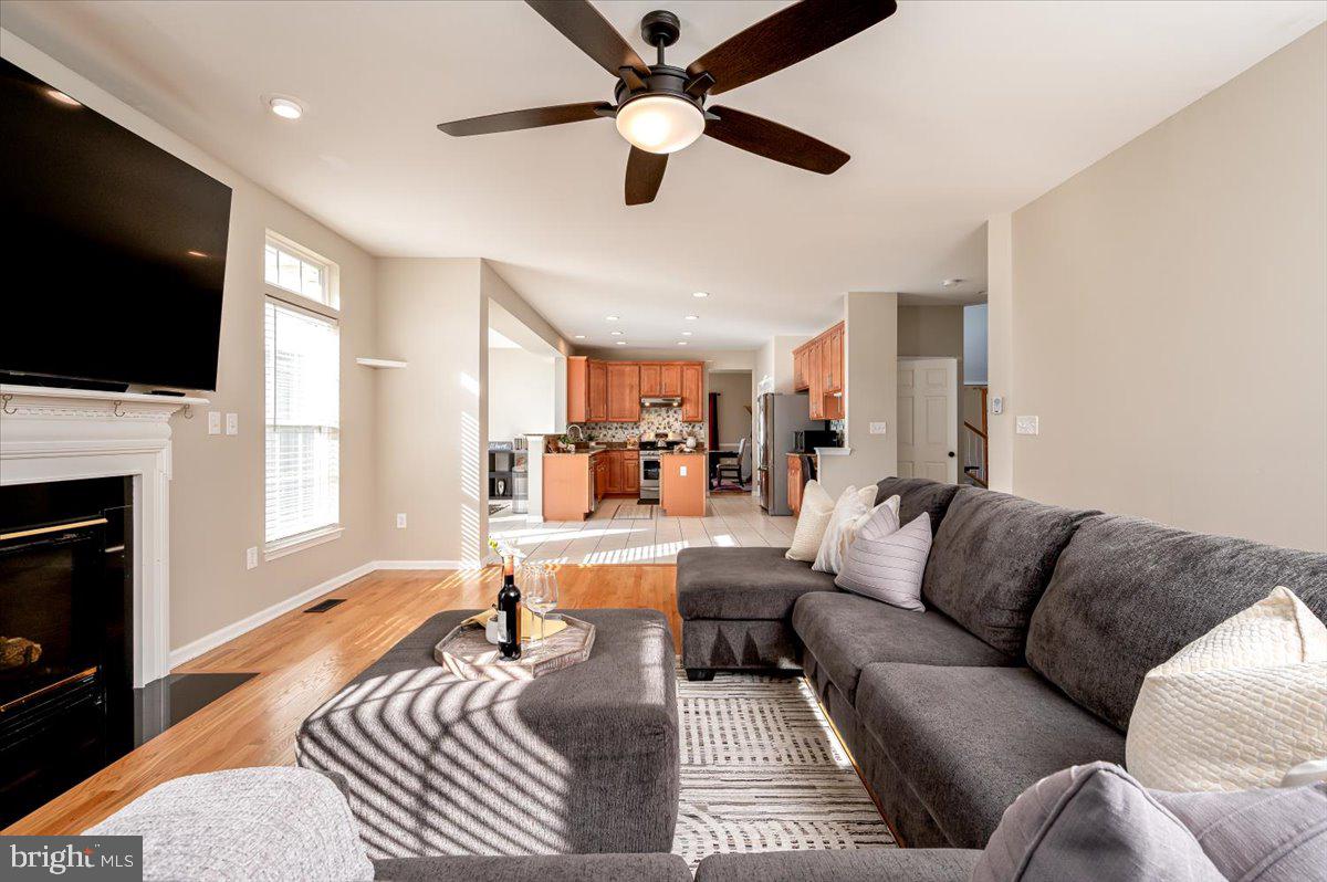 SHAMROCK MANOR - Residential