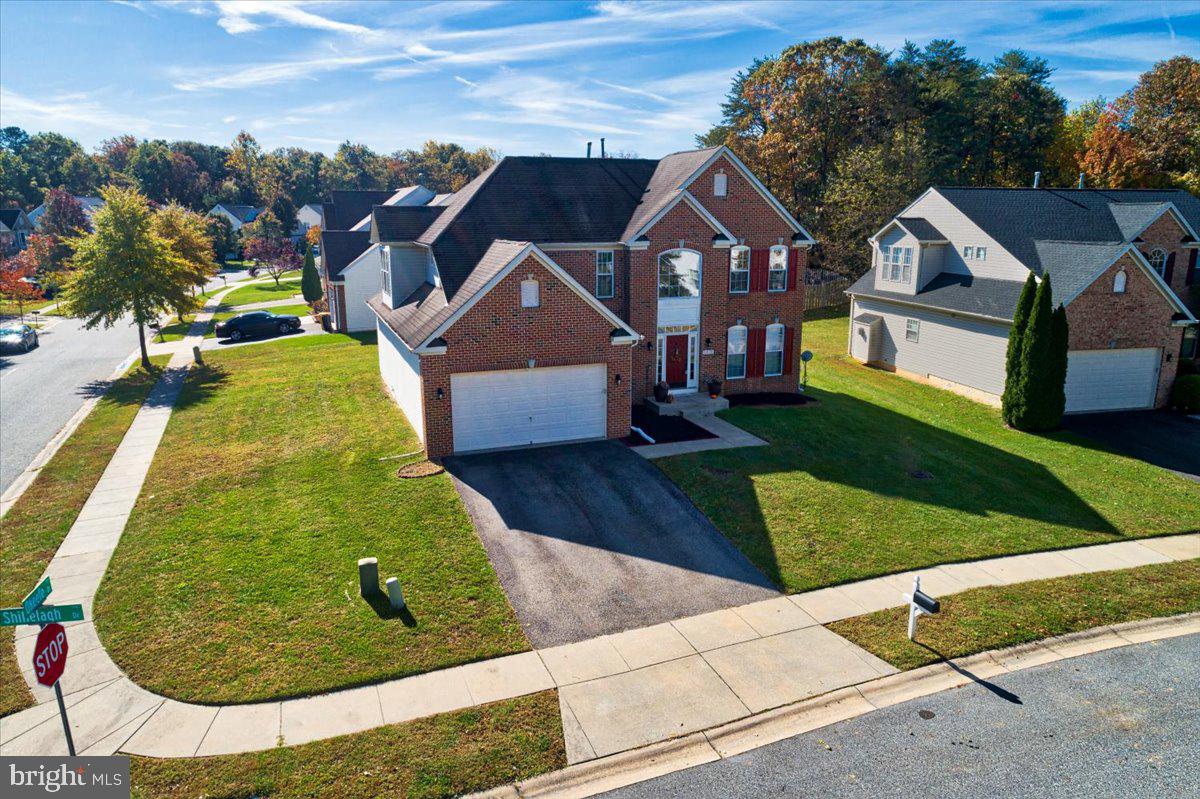 SHAMROCK MANOR - Residential