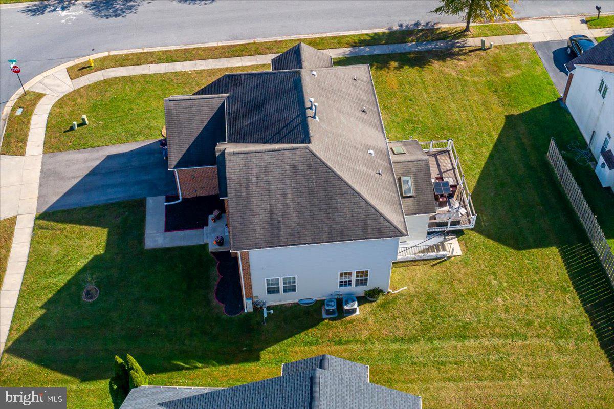 SHAMROCK MANOR - Residential