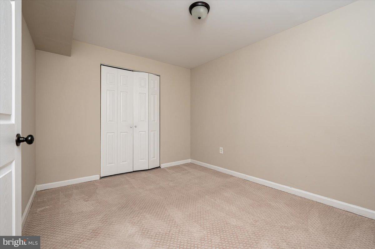 SHAMROCK MANOR - Residential