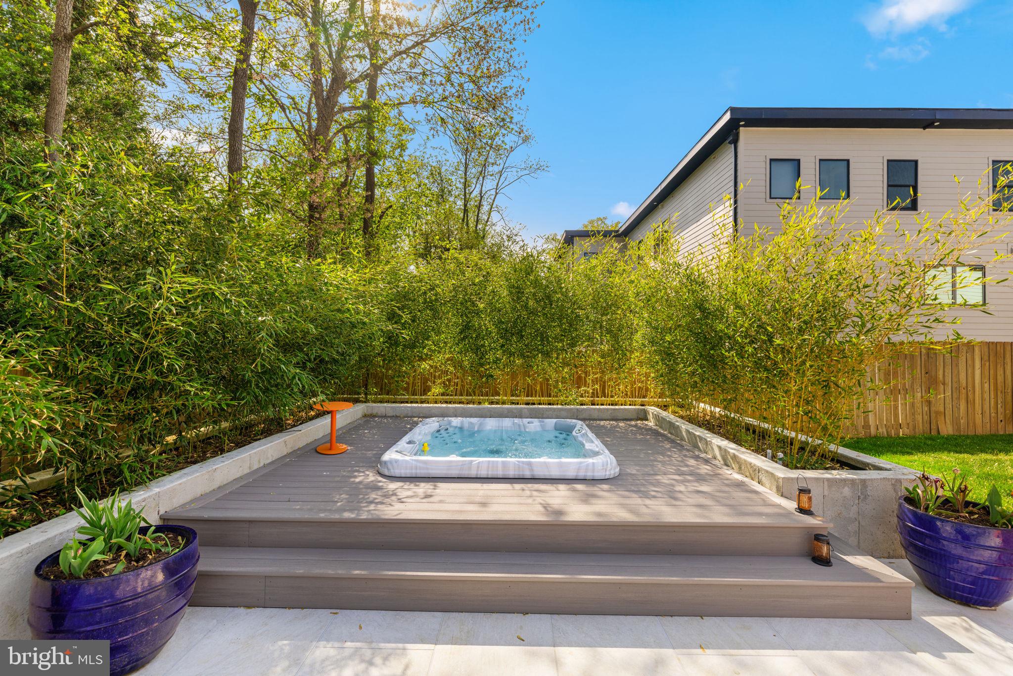 SOUTHRIDGE - Residential