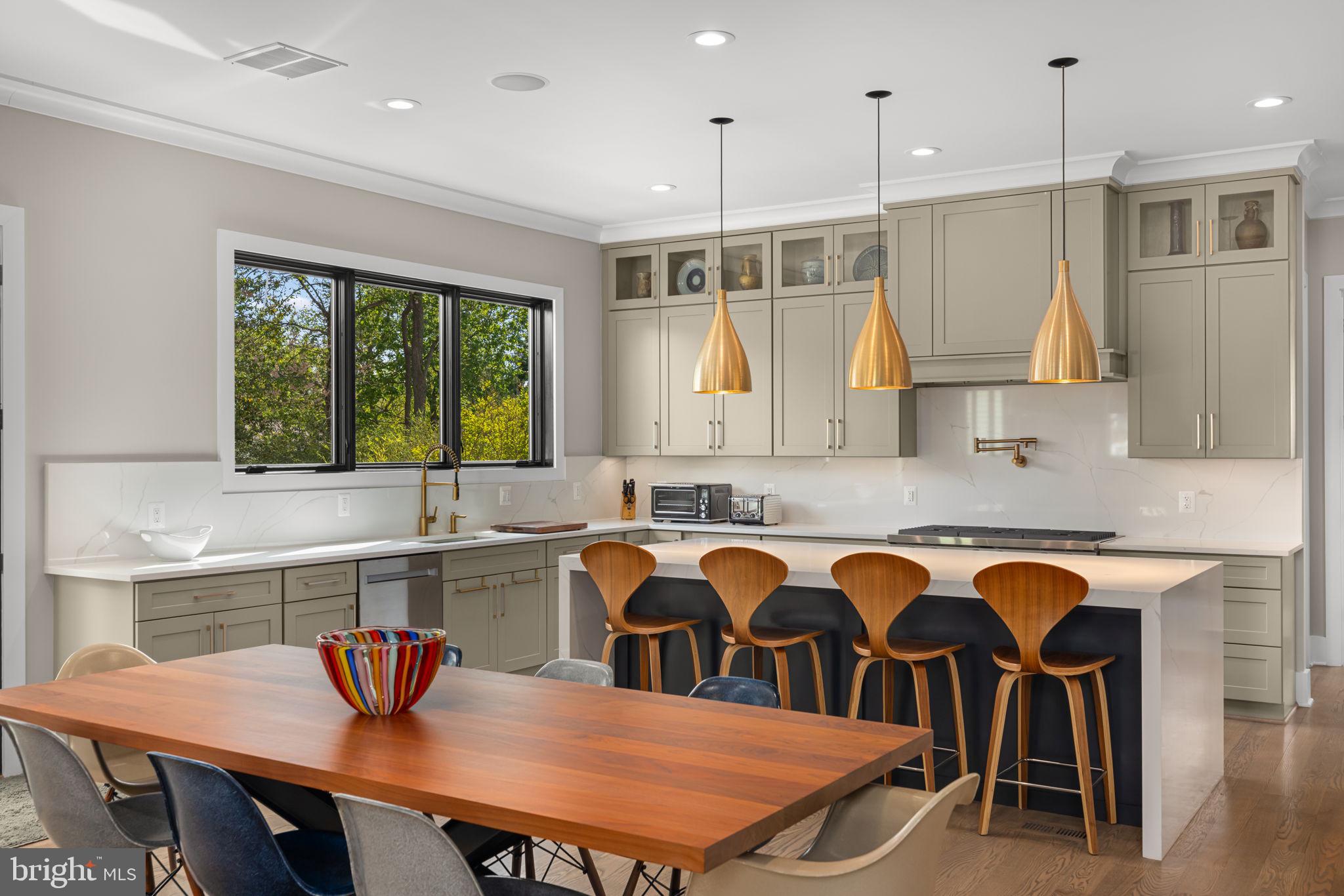 SOUTHRIDGE - Residential
