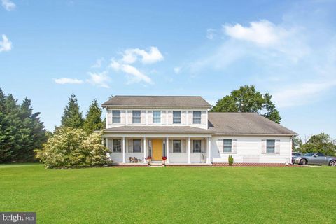 148 S ALLWOOD DRIVE HANOVER PA 17331