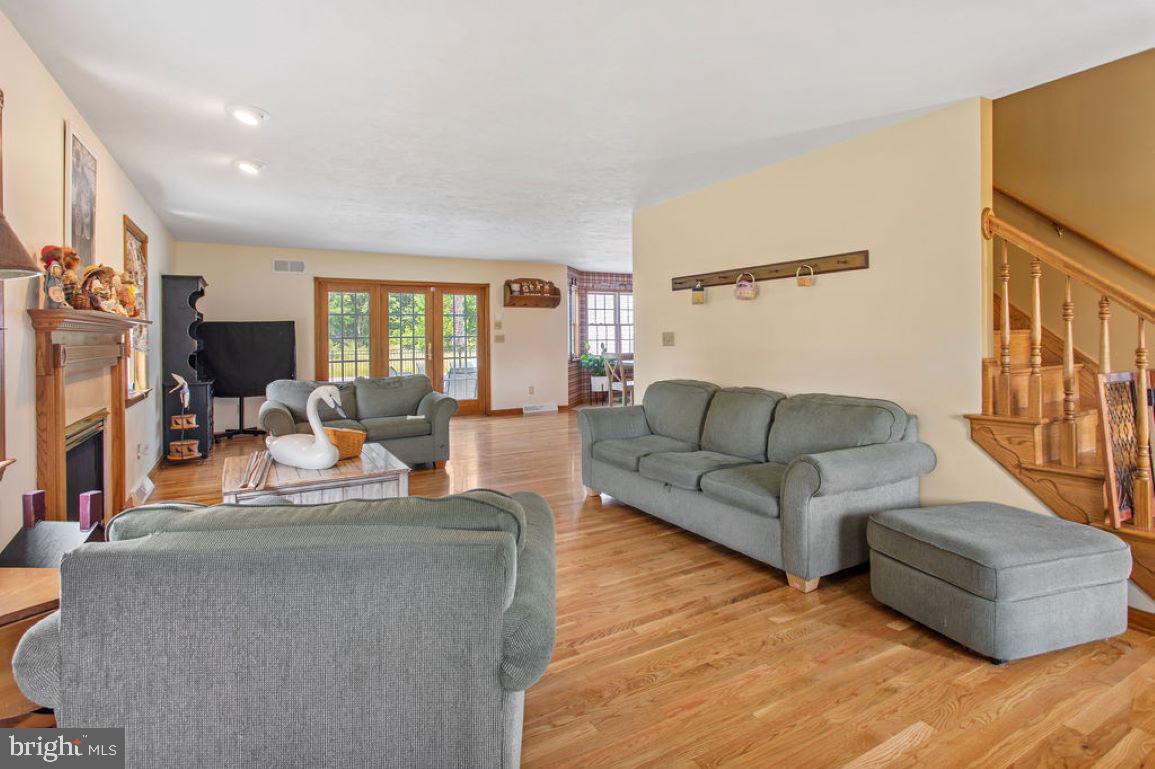 148 S ALLWOOD DRIVE