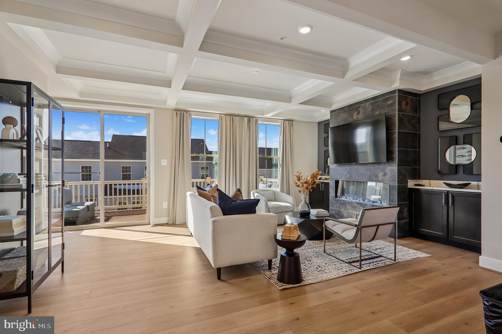 MANNING SQUARE TOWNS - Residential