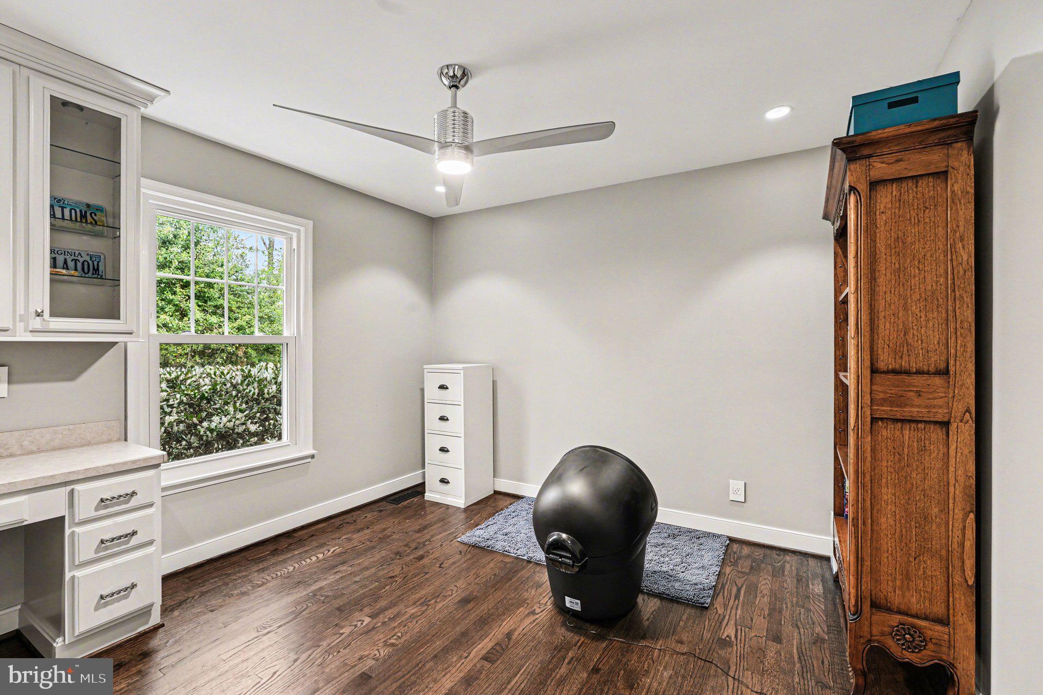 RIVER BLUFFS - Residential