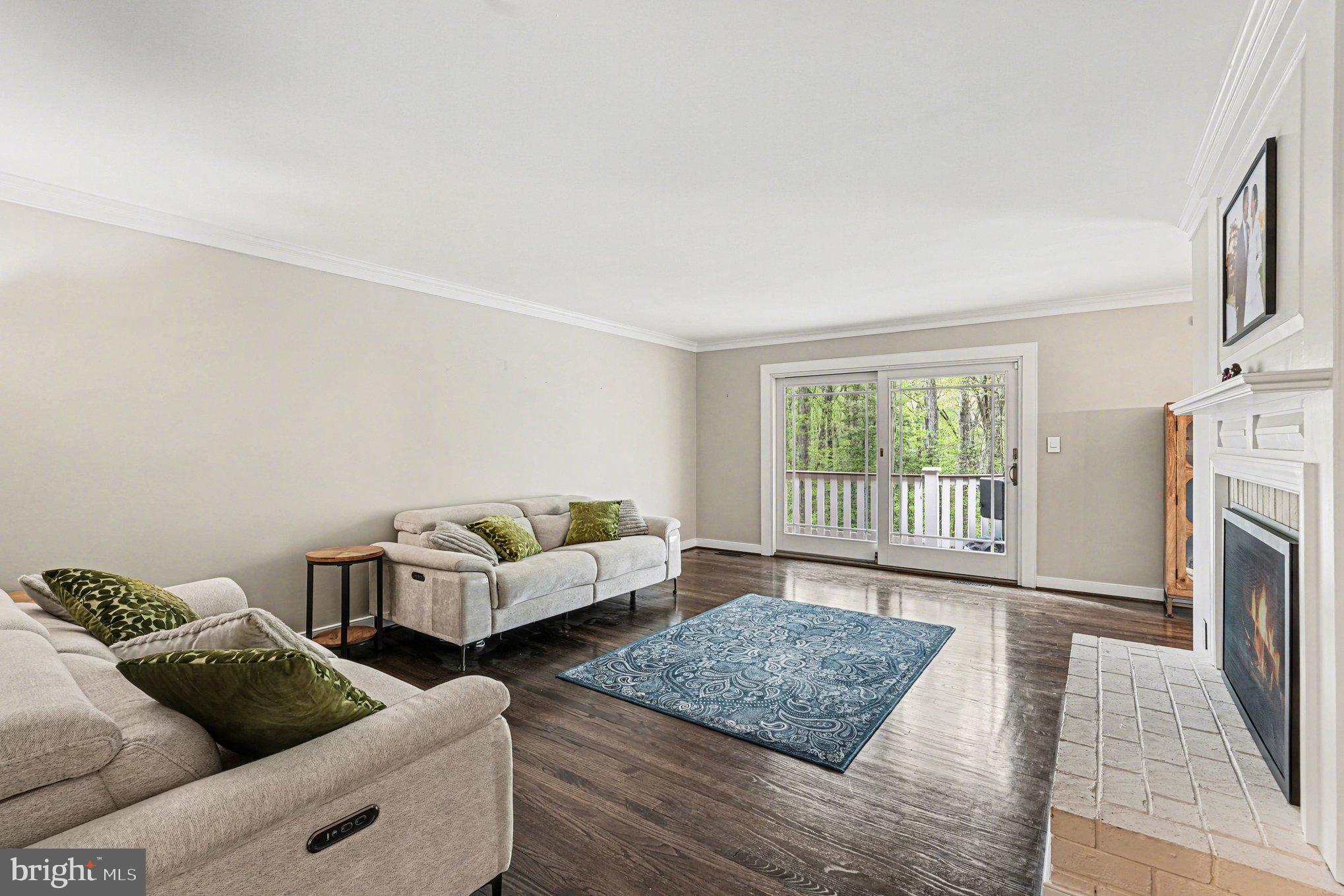 7 RIVER BLUFFS DRIVE