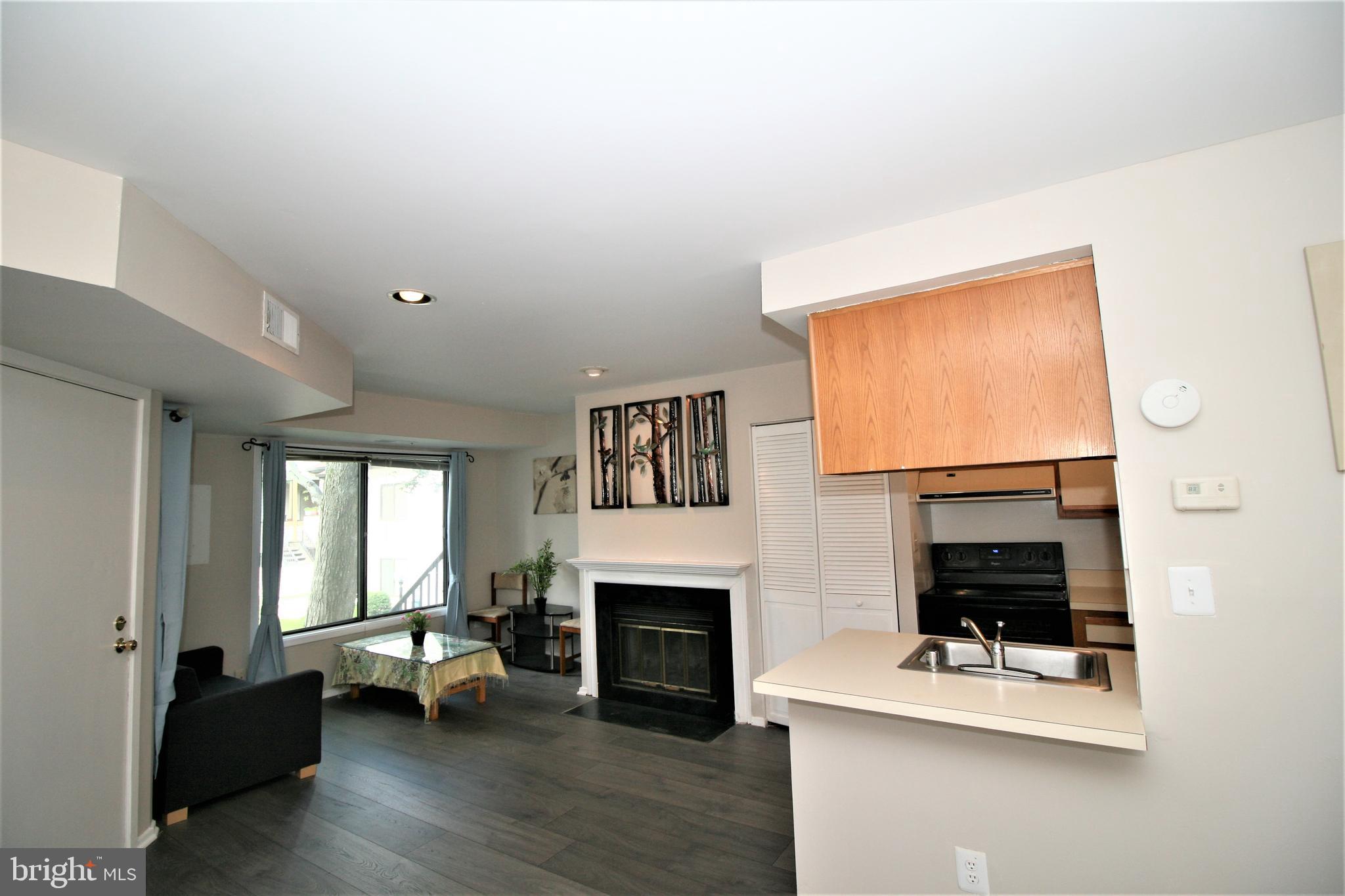 CHRISTOPHER COURT - Residential Lease