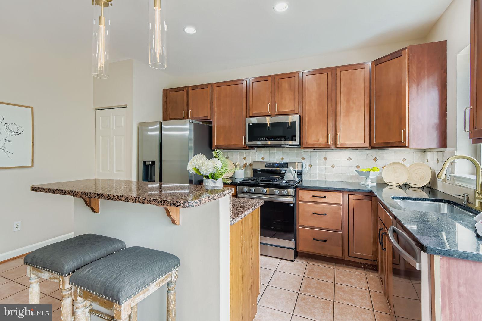 CANTON - Residential