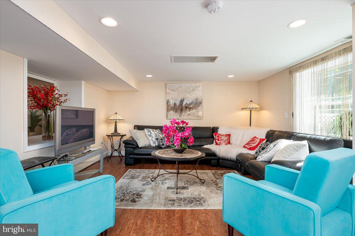 OWINGS MILLS - Residential Lease