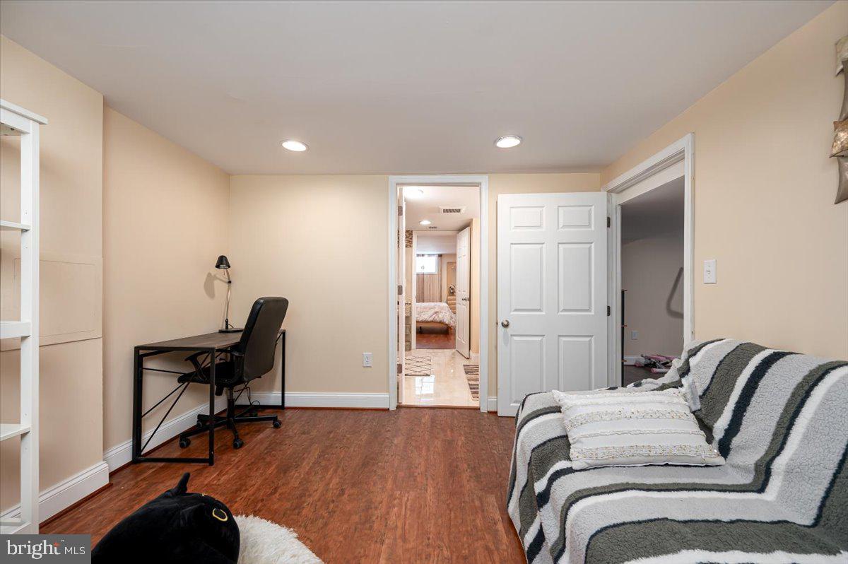 OWINGS MILLS - Residential Lease