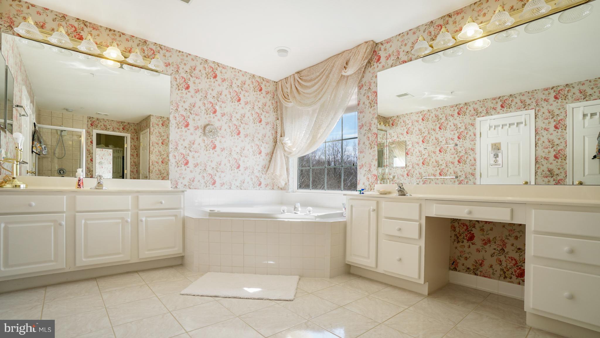 BROOKEFIELD - Residential