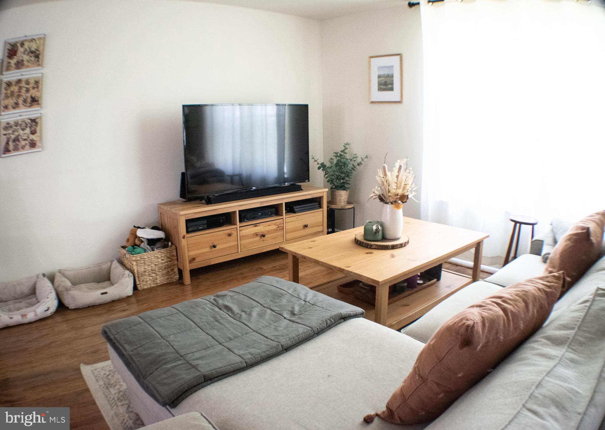 HILLSDALE - Residential