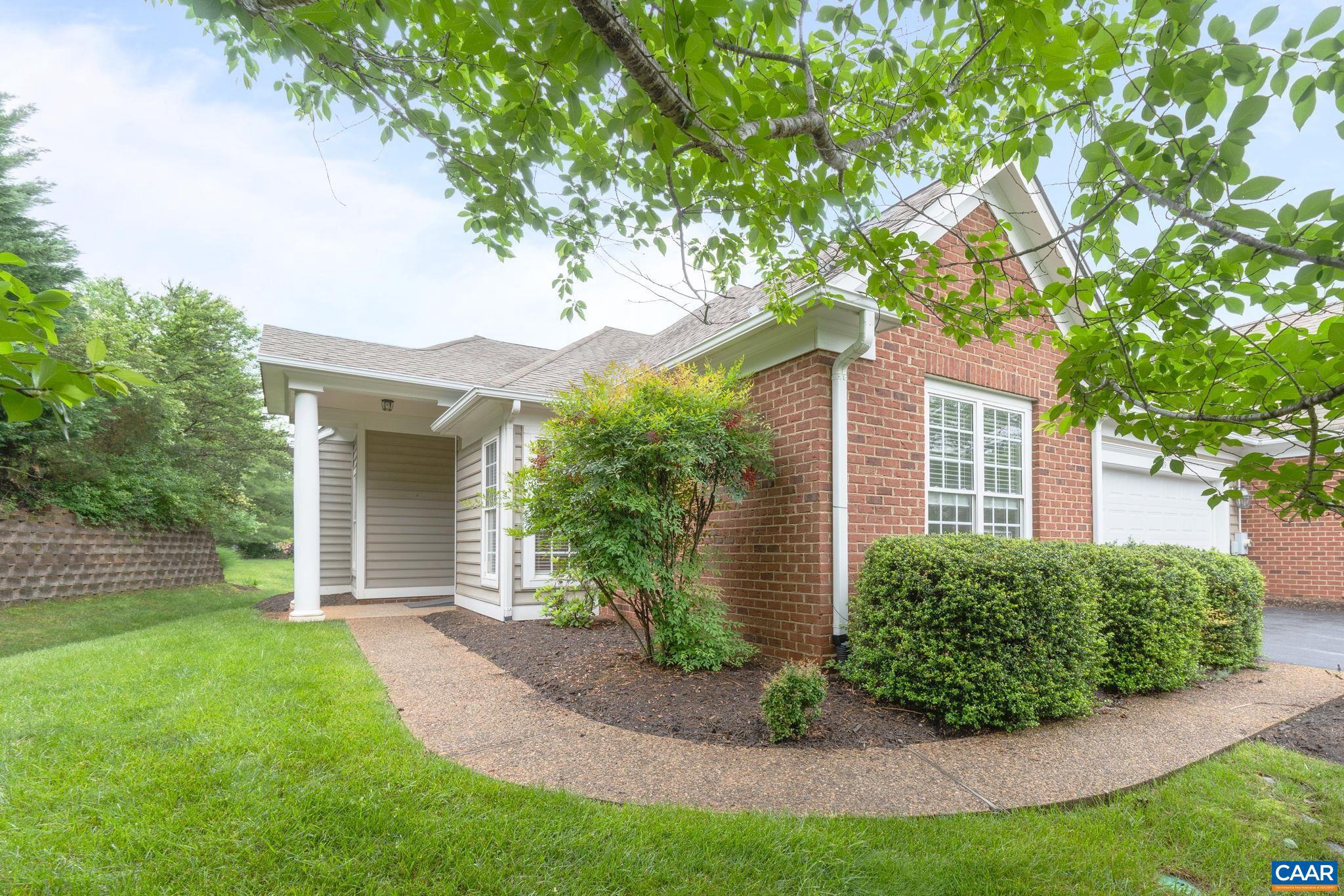 DUNLORA - Residential